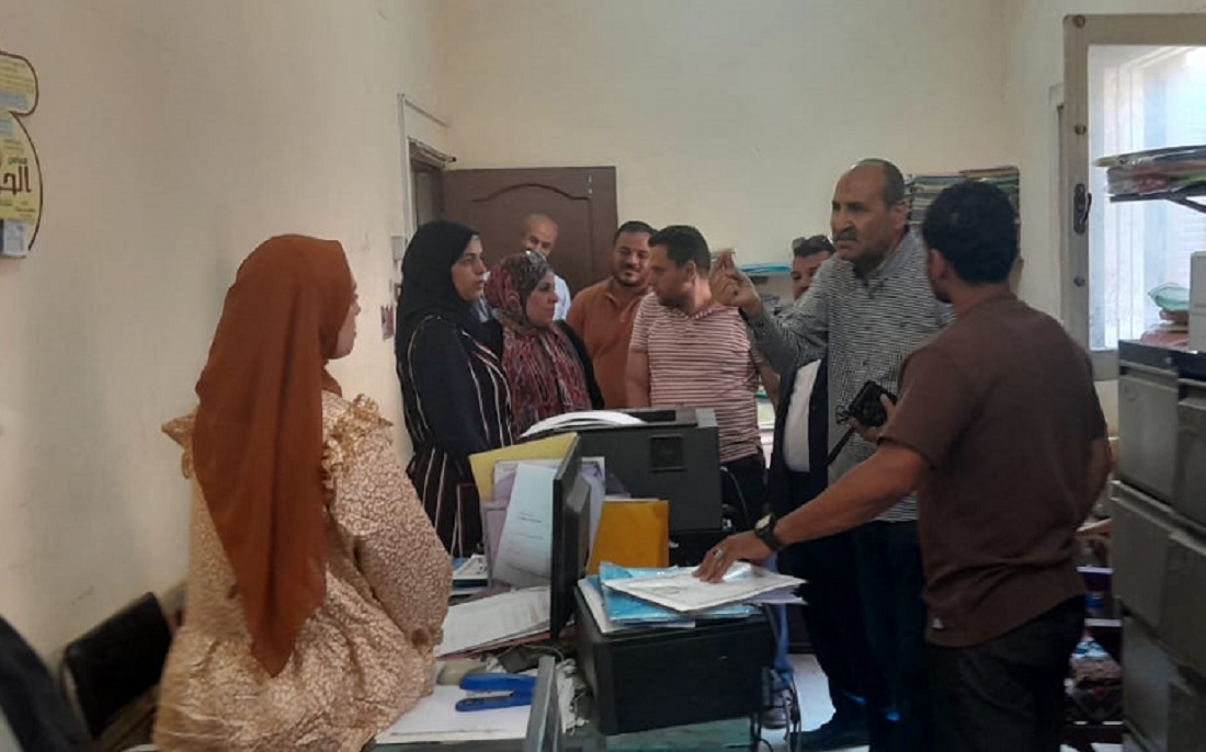 السكرتير العام المساعد يتفقد العمل بمنظومة التصالح